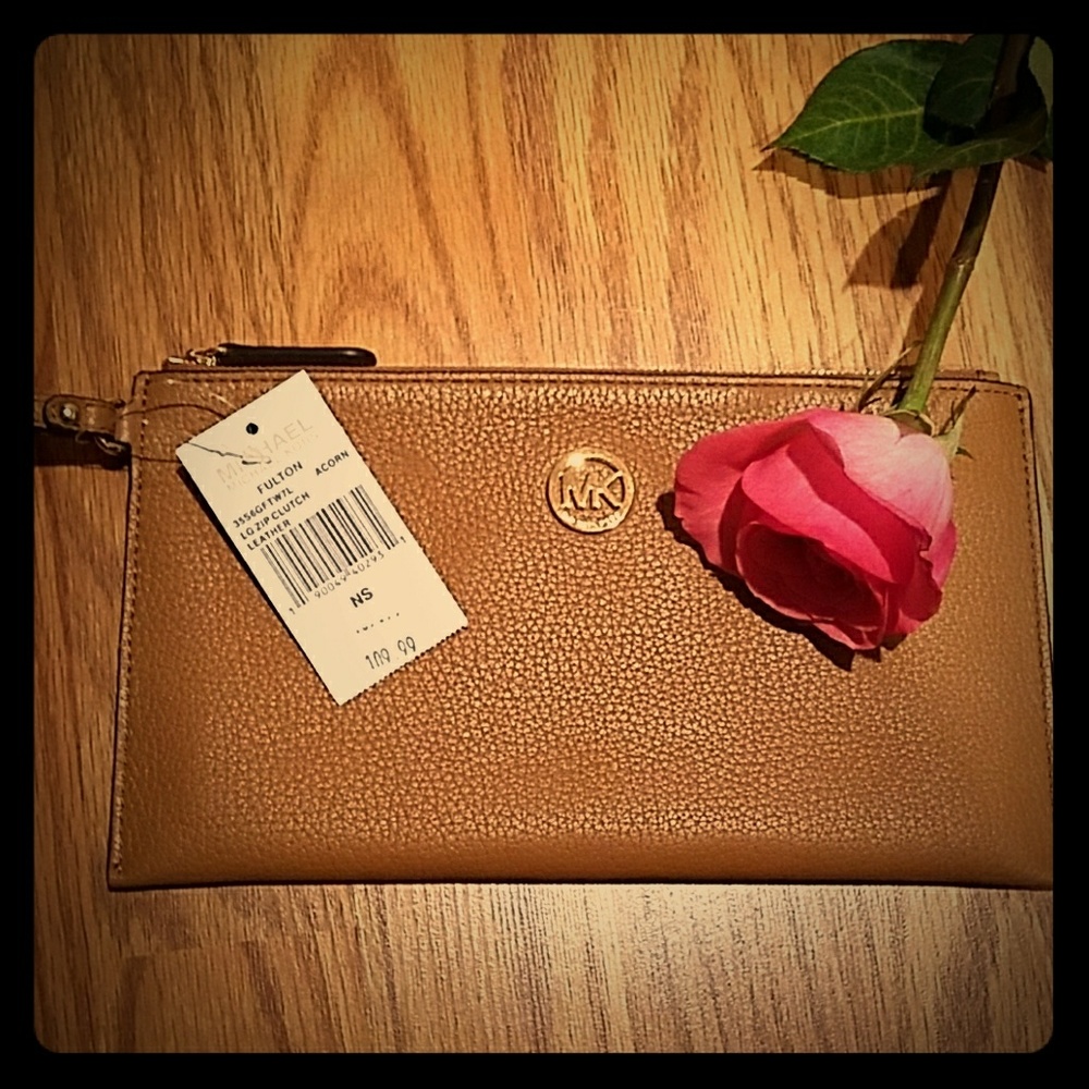 Michael Kors Large Zip Acorn Clutch NWT